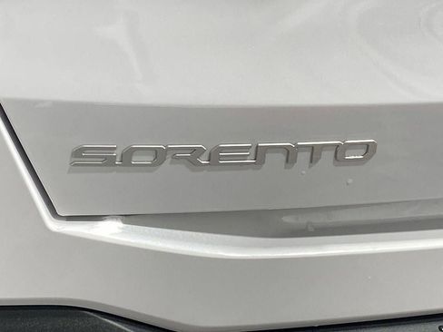 New 2026 Kia Sorento LX FWD image 31