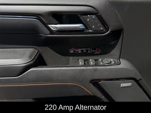 Used 2025 GMC Sierra 1500 AT4 w/ AT4 Premium Package AWD/4WD image 32