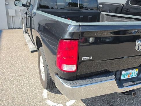 Used 2017 RAM 1500 Classic SLT RWD image 3
