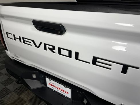 Certified 2024 Chevrolet Colorado ZR2 w/ ZR2 Convenience Package III AWD/4WD image 25