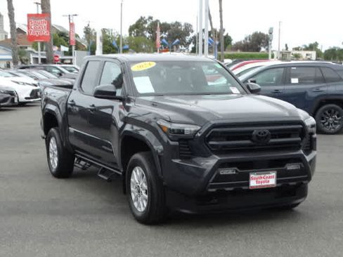 Used 2024 Toyota Tacoma SR5 image 2