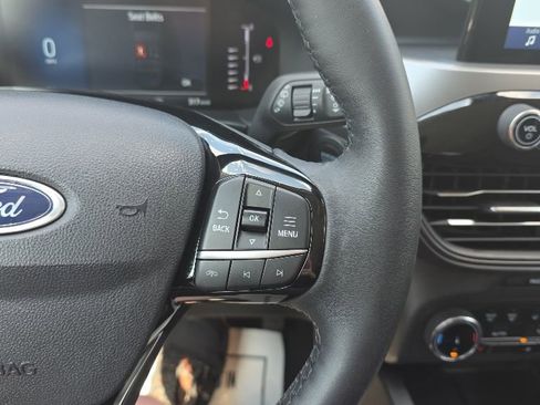 Used 2023 Ford Escape Active AWD/4WD image 23