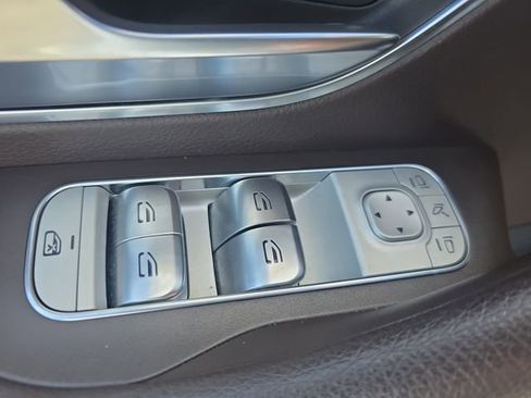 Used 2022 Mercedes-Benz GLE 350 image 17