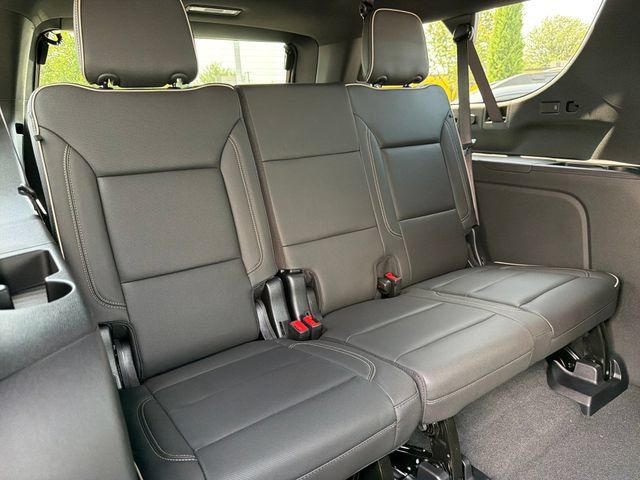 New 2026 GMC Yukon XL Elevation w/ Elevation Premium Package AWD/4WD image 23