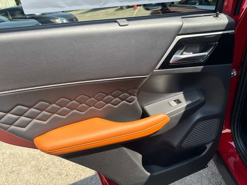 New 2025 Mitsubishi Outlander SEL AWD/4WD image 11