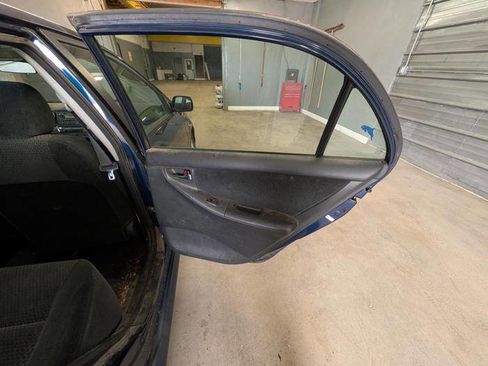 Used 2005 Toyota Corolla CE FWD image 28