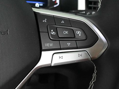 Certified 2022 Volkswagen Atlas SE w/ Black Wheel Package FWD image 21