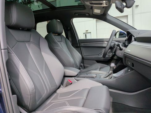 Certified 2025 Audi Q3 2.0T Premium w/ Convenience Package image 34