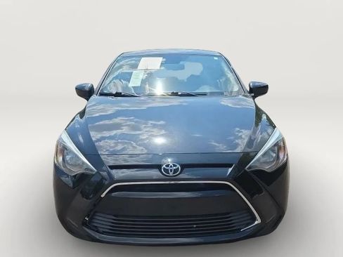 Used 2018 Toyota Yaris iA FWD image 4