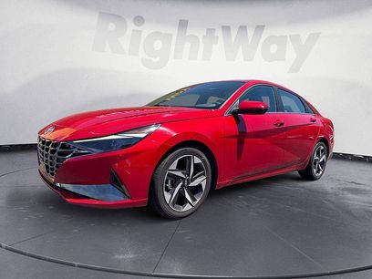Used 2021 Hyundai Elantra SEL w/ Convenience + Premium Package