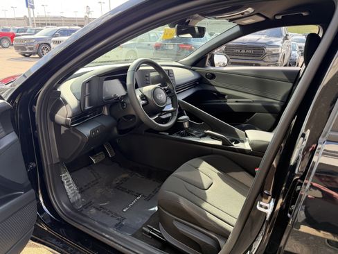 New 2026 Hyundai Elantra Sport FWD image 23