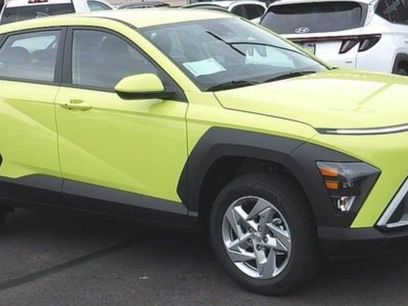 New 2025 Hyundai Kona SE