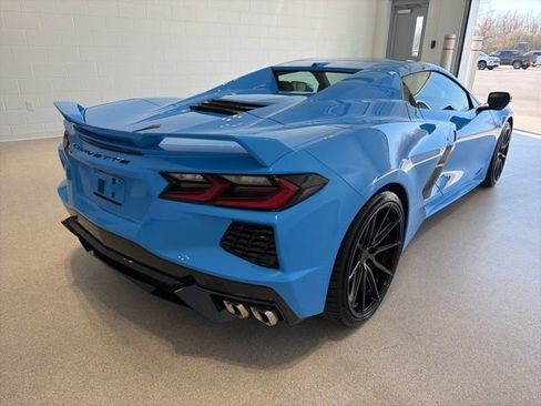 Used 2022 Chevrolet Corvette Stingray Premium Conv w/ Z51 Performance Package RWD image 6