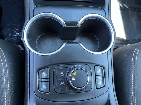 Used 2020 GMC Terrain SLE w/ Driver Convenience Package image 35