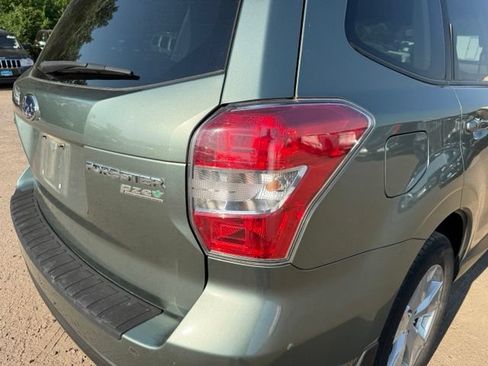 Used 2016 Subaru Forester 2.5i Premium AWD/4WD image 13