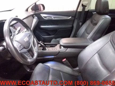 Used 2018 Cadillac XT5 Premium Luxury image 10