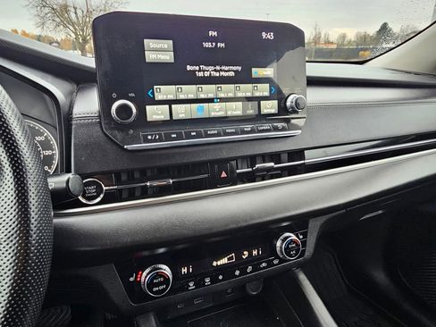 Used 2024 Mitsubishi Outlander SE image 24