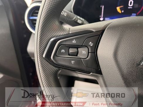 Used 2025 Chevrolet Trax LT FWD image 49