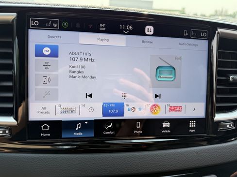 Used 2026 Chrysler Pacifica Select FWD image 26