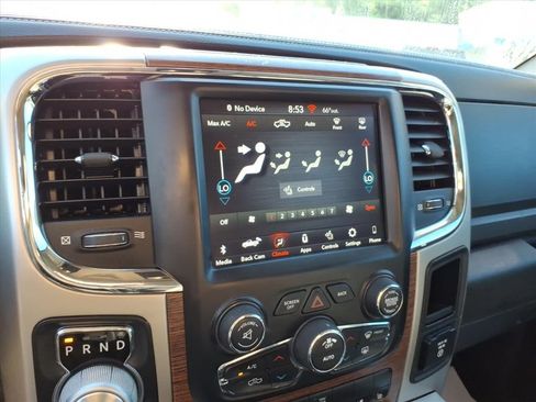 Used 2018 RAM 1500 Laramie AWD/4WD image 17