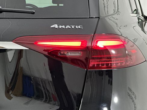 Certified 2025 Mercedes-Benz GLE 350 4MATIC image 33