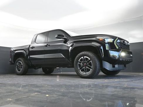Used 2025 Toyota Tacoma TRD Sport RWD image 39