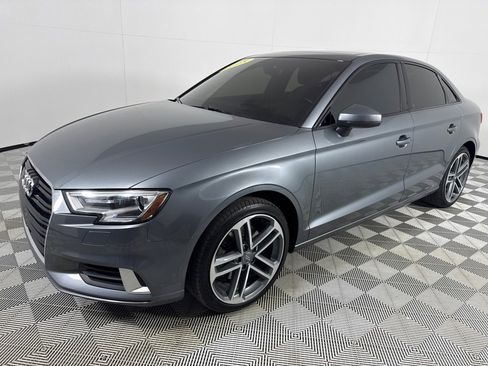 Used 2018 Audi A3 2.0T Premium image 9