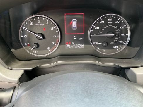 Certified 2024 Subaru Crosstrek 2.0i Premium AWD/4WD image 30