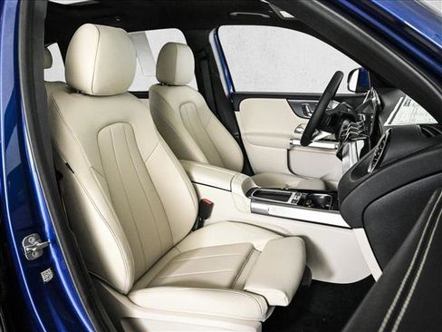 New 2026 Mercedes-Benz GLB 250 4MATIC image 23