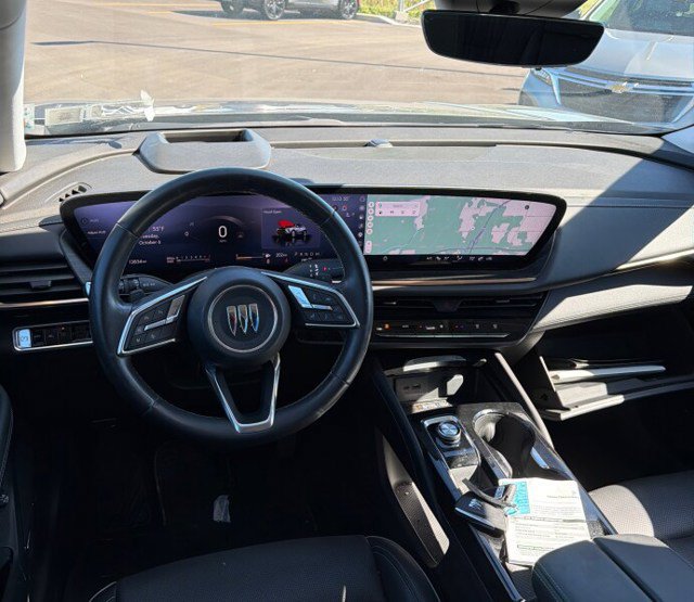 Used 2024 Buick Envision Avenir AWD/4WD image 3