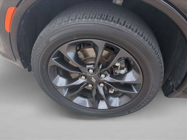 Used 2023 Dodge Durango SXT w/ SXT Blacktop Group AWD/4WD image 24