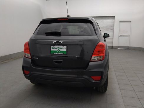 Used 2019 Chevrolet Trax LS w/ Tint and Cruise Package FWD image 7