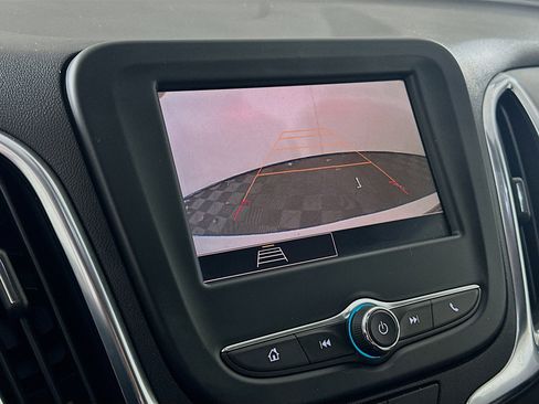 Used 2022 Chevrolet Equinox LS w/ LS Convenience Package image 21