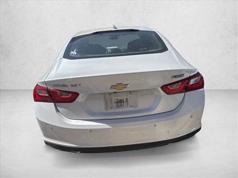 Used 2016 Chevrolet Malibu Premier w/ Driver Confidence Package II FWD image 4