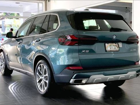 Used 2026 BMW X5 xDrive50e w/ Executive Package AWD/4WD image 5