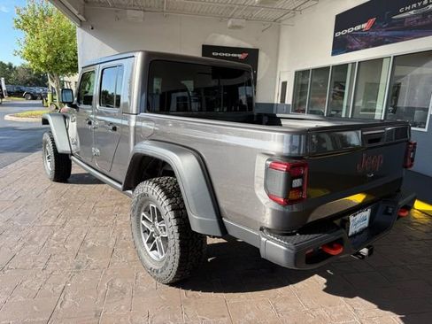 New 2025 Jeep Gladiator Mojave w/ Convenience Group image 7
