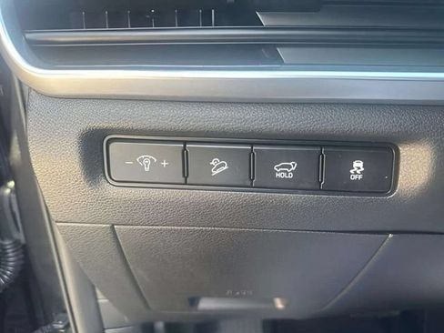 Used 2025 Kia Telluride S FWD image 16