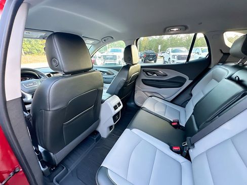 New 2024 GMC Terrain SLT w/ Tech Package FWD image 17