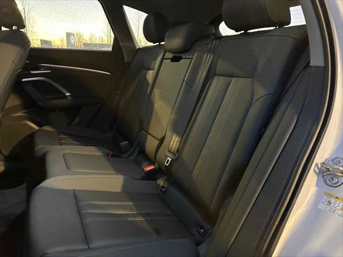 New 2025 Audi Q5 Premium Plus image 17