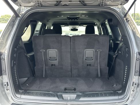 Used 2024 Dodge Durango R/T w/ Blacktop Package RWD image 14