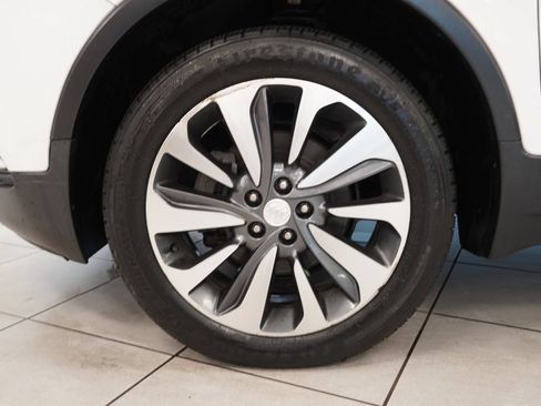 Used 2019 Buick Encore Essence AWD/4WD image 16