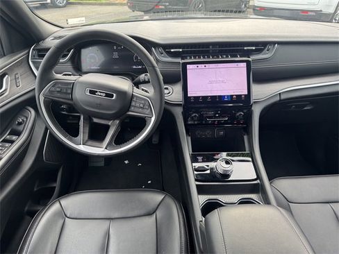 Used 2024 Jeep Grand Cherokee L Limited w/ Trailer Tow Package image 23