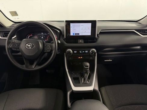Used 2025 Toyota RAV4 XLE w/ Convenience Package image 22