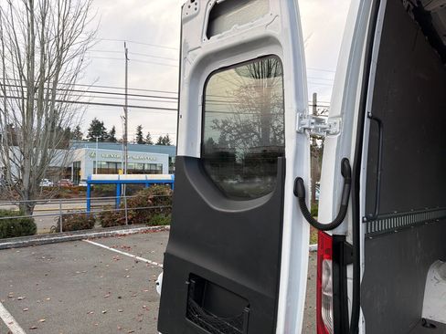 Used 2020 Mercedes-Benz Sprinter 3500 image 8