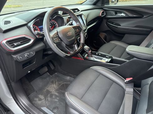 Used 2023 Chevrolet TrailBlazer RS w/ Sun and Liftgate Package image 14