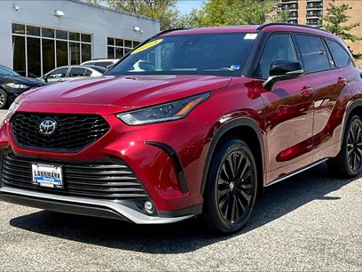 Used 2024 Toyota Highlander XSE