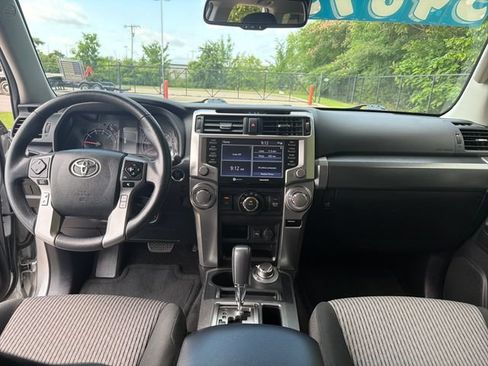Used 2022 Toyota 4Runner SR5 AWD/4WD image 15