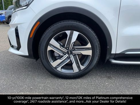 Certified 2023 Kia Sorento EX AWD/4WD image 27
