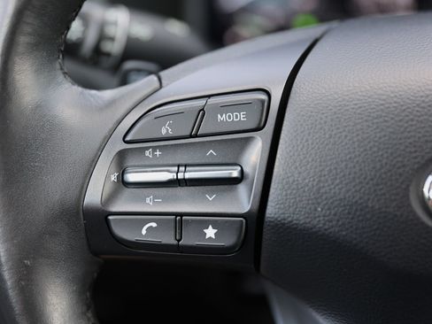 Used 2023 Hyundai Kona Limited w/ Cargo Package FWD image 37