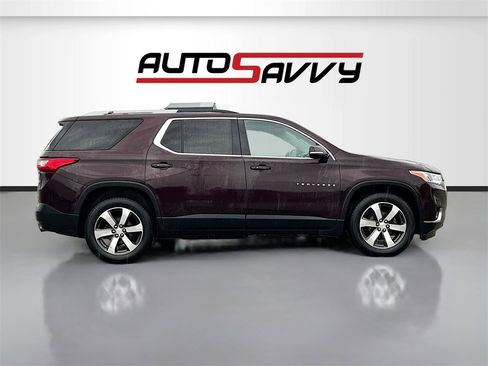 Used 2018 Chevrolet Traverse LT image 8